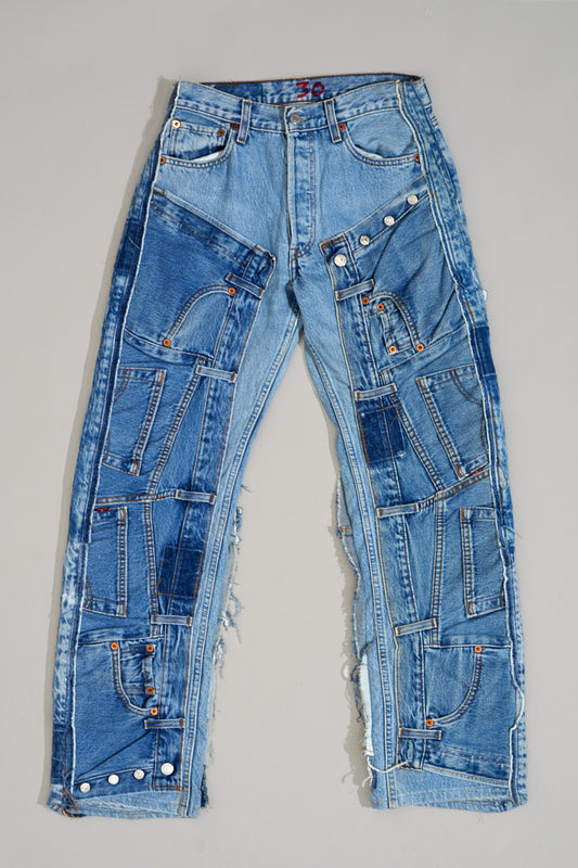 LEVIS SUPER RARE PATCHED Jeans - W30